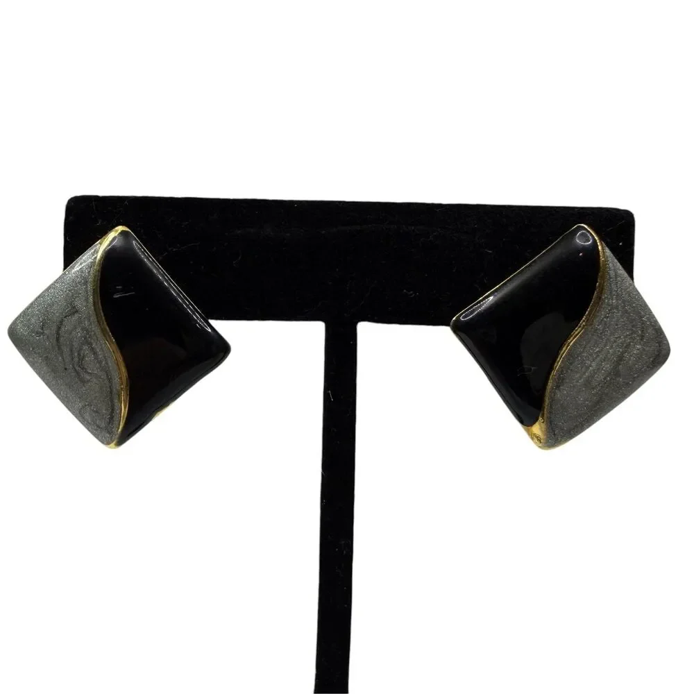 Vintage 80s 90s Black Gray Gold Tone Enamel Square Post Statement Earrings 1